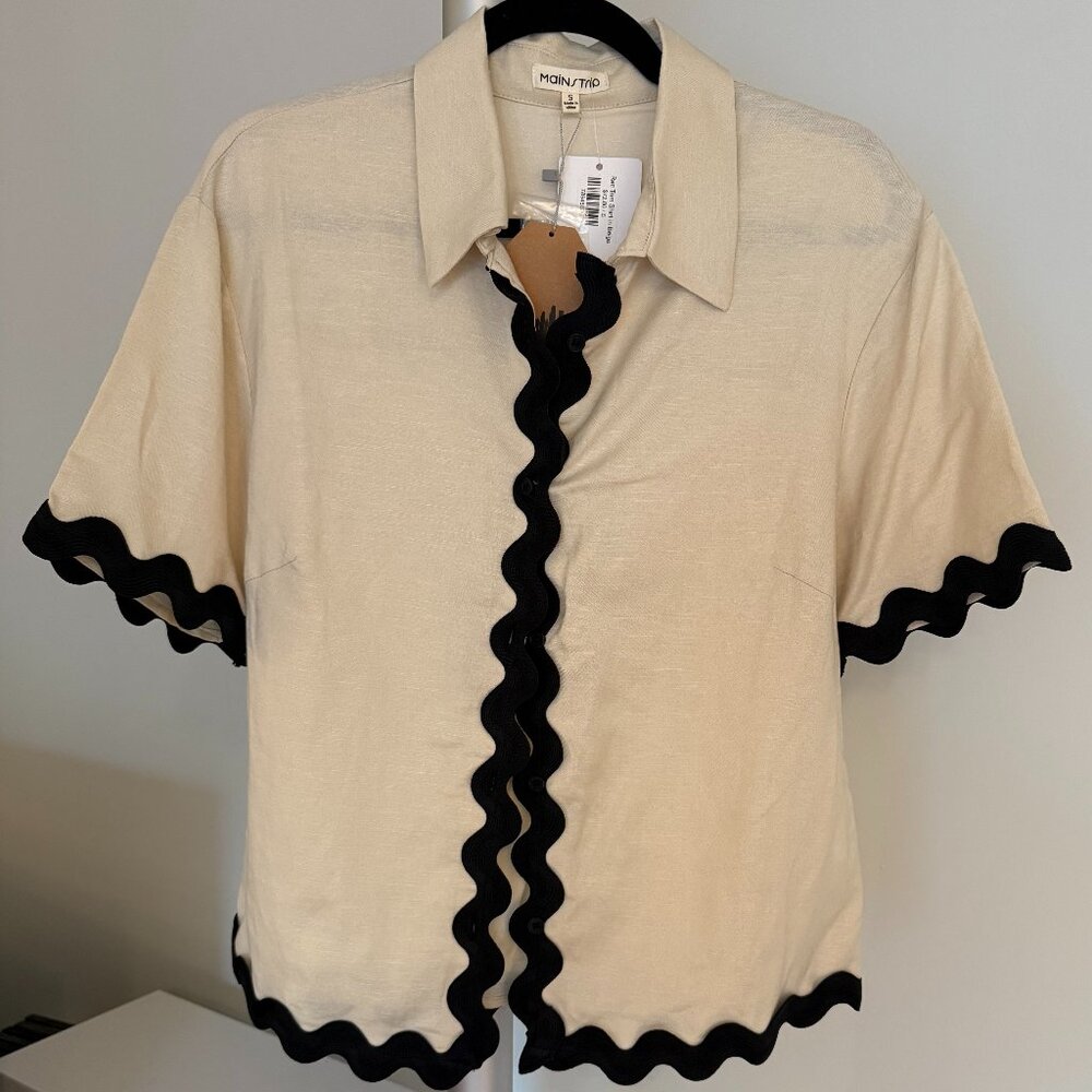NWT Main Strip Ric Rac Linen Blend Top, Size Small